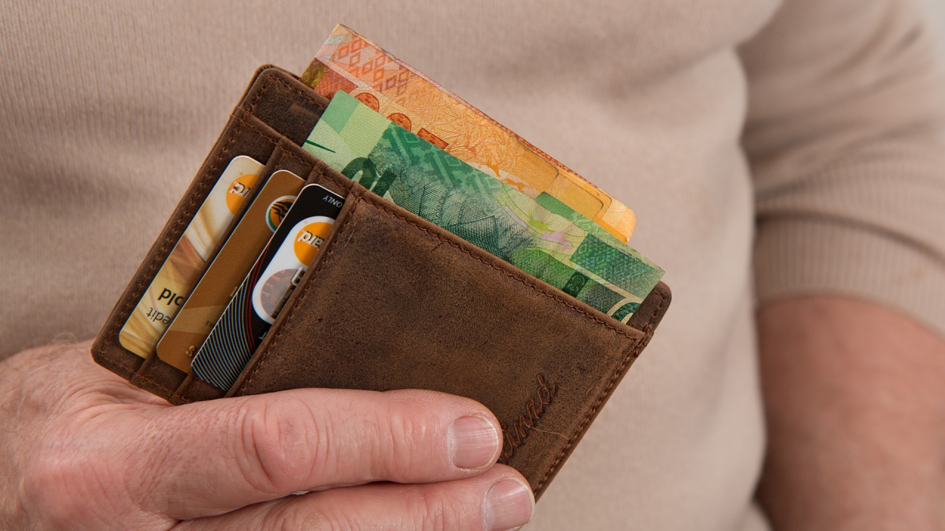Quels sont les avantages d'une carte de paiement pour ados ?