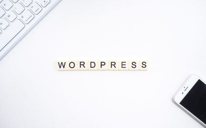 Quels sont les éléments clés à prendre en compte lors de la maintenance d'un site WordPress ?